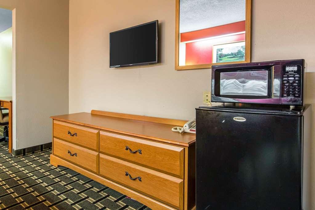 Econo Lodge Inn & Suites Peoria Illinois Rum bild