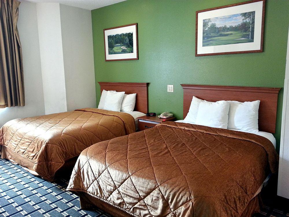 Econo Lodge Inn & Suites Peoria Illinois Exteriör bild